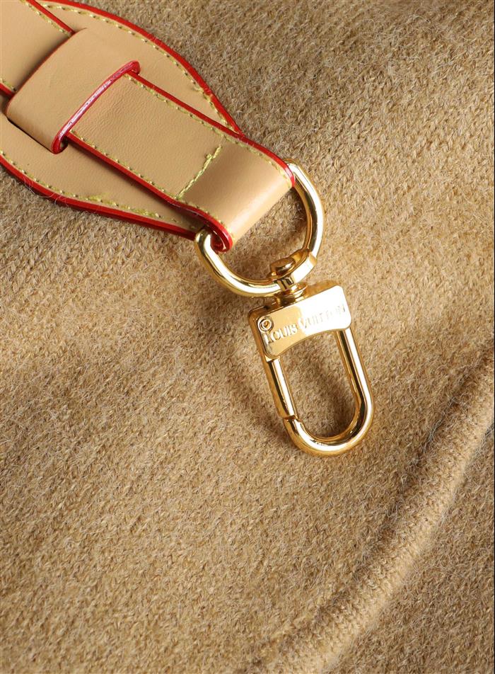 2026116115931177 100